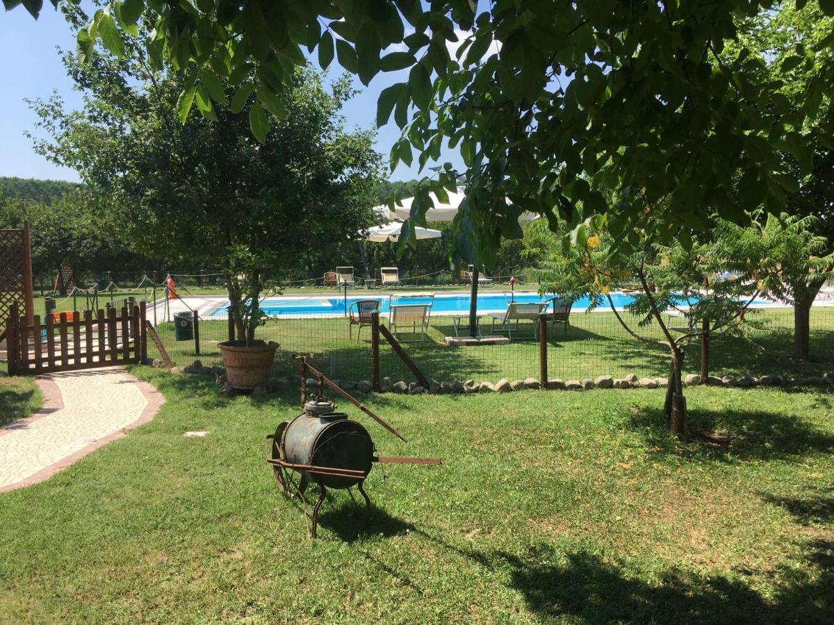 פייבה די צ'נטו Agriturismo La Cascinetta מראה חיצוני תמונה