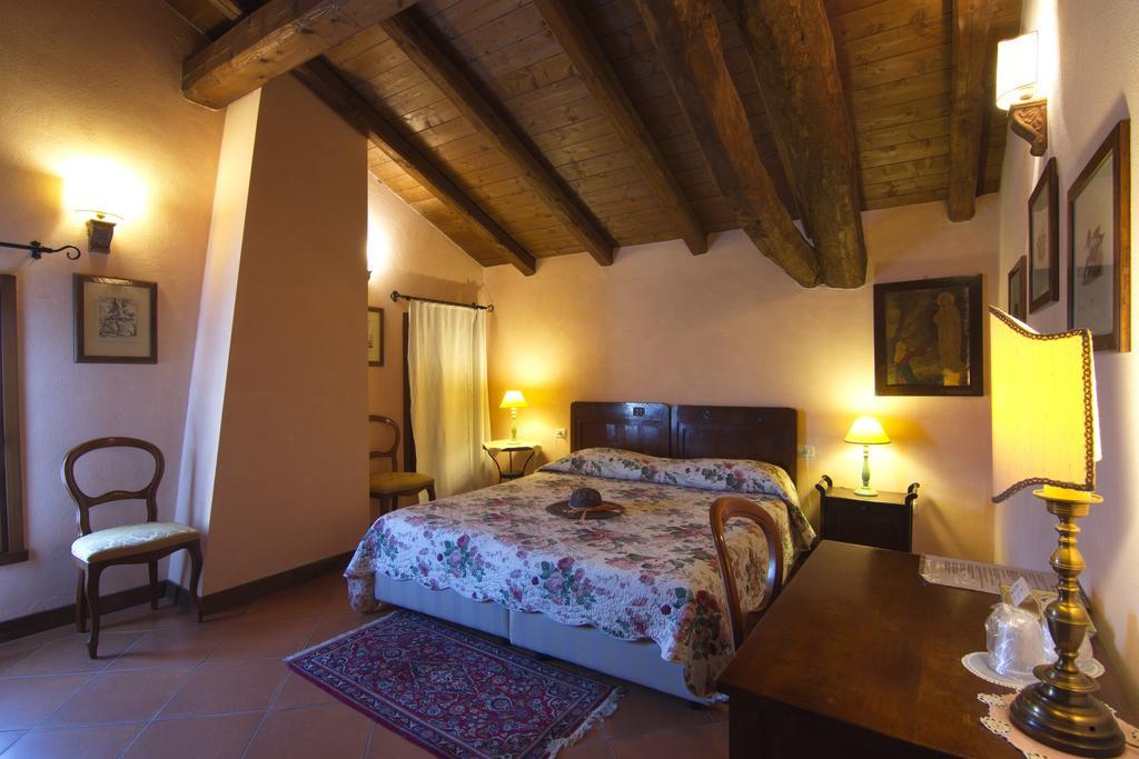 פייבה די צ'נטו Agriturismo La Cascinetta מראה חיצוני תמונה