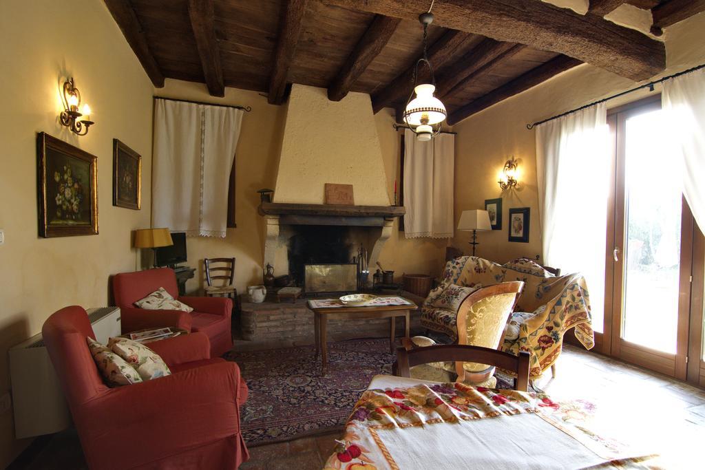פייבה די צ'נטו Agriturismo La Cascinetta מראה חיצוני תמונה