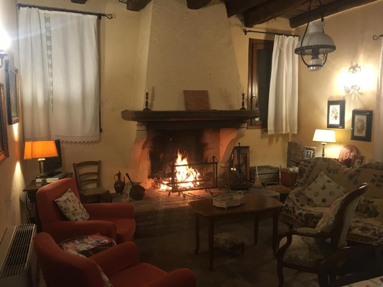 פייבה די צ'נטו Agriturismo La Cascinetta מראה חיצוני תמונה