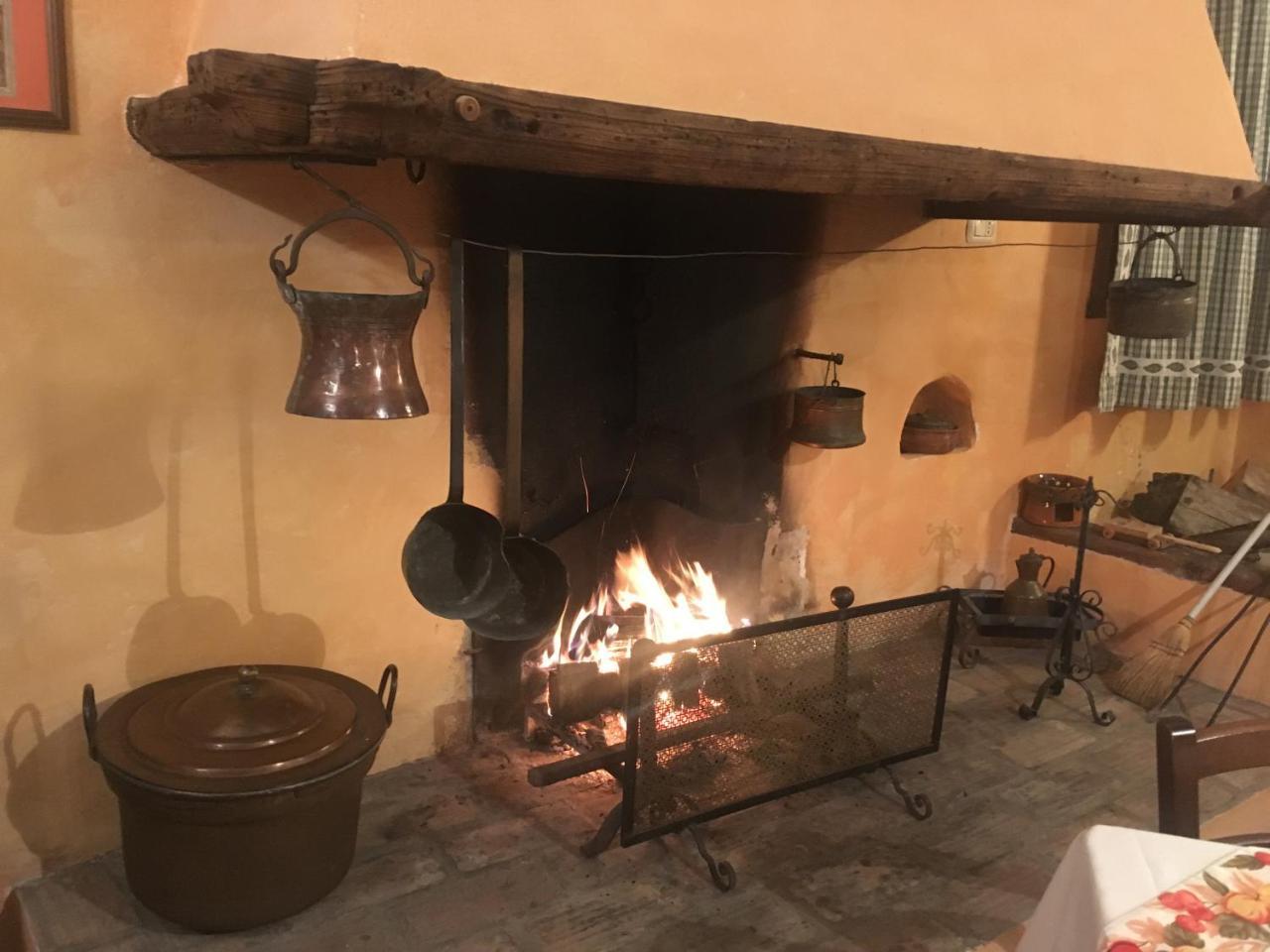 פייבה די צ'נטו Agriturismo La Cascinetta מראה חיצוני תמונה
