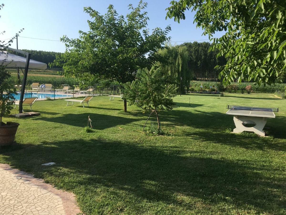 פייבה די צ'נטו Agriturismo La Cascinetta מראה חיצוני תמונה